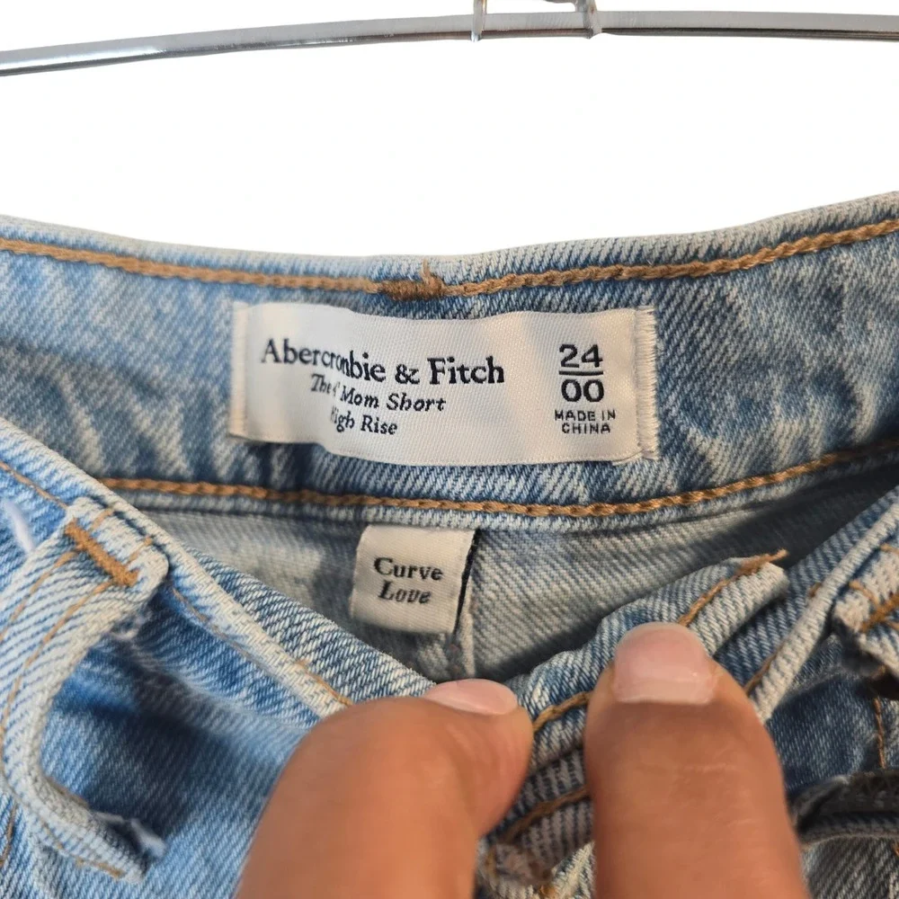 Abercrombie & Fitch Mom Shorts Womens 24 Light Blue Curve Love High Rise Denim